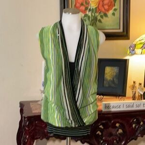 INC  International green and black top